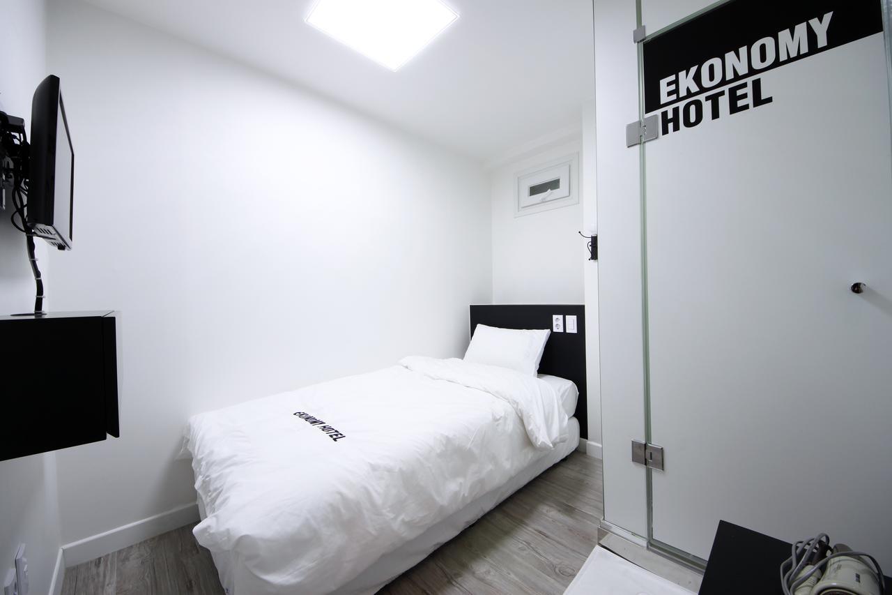 Ekonomy Hotel Dongdaemun 首爾 客房 照片